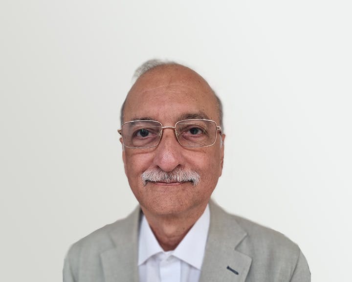 Dr Vivek Trikannad